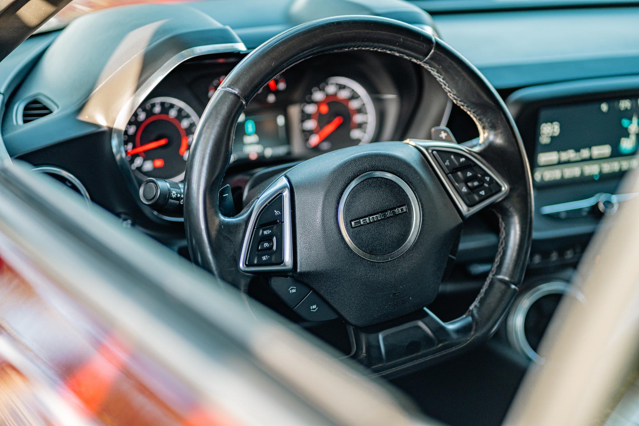 Chevrolet Camaro AUTO 2.0 275cv | Imagem 16