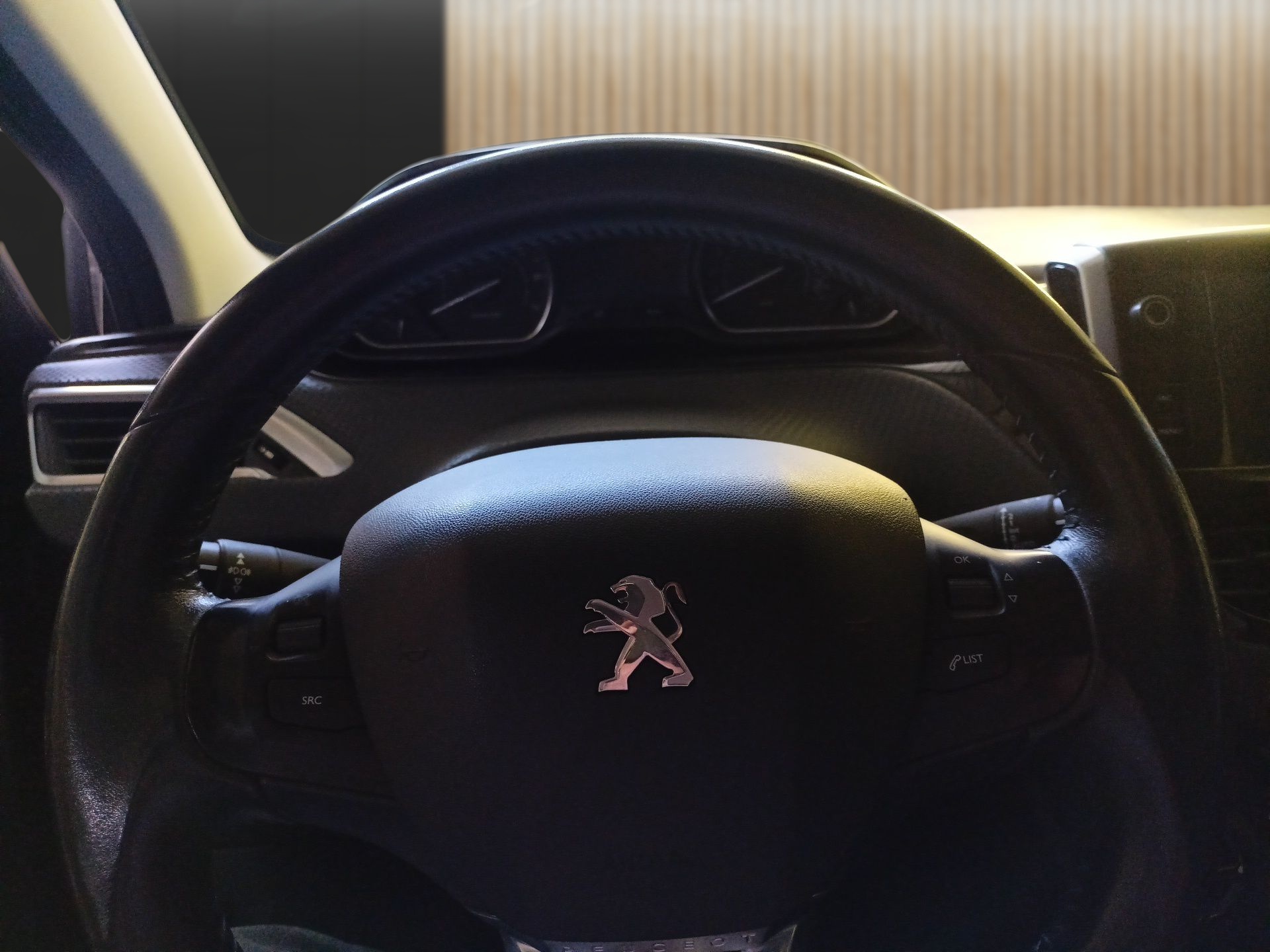 Peugeot 2008 1.2 VTI | Imagem 8
