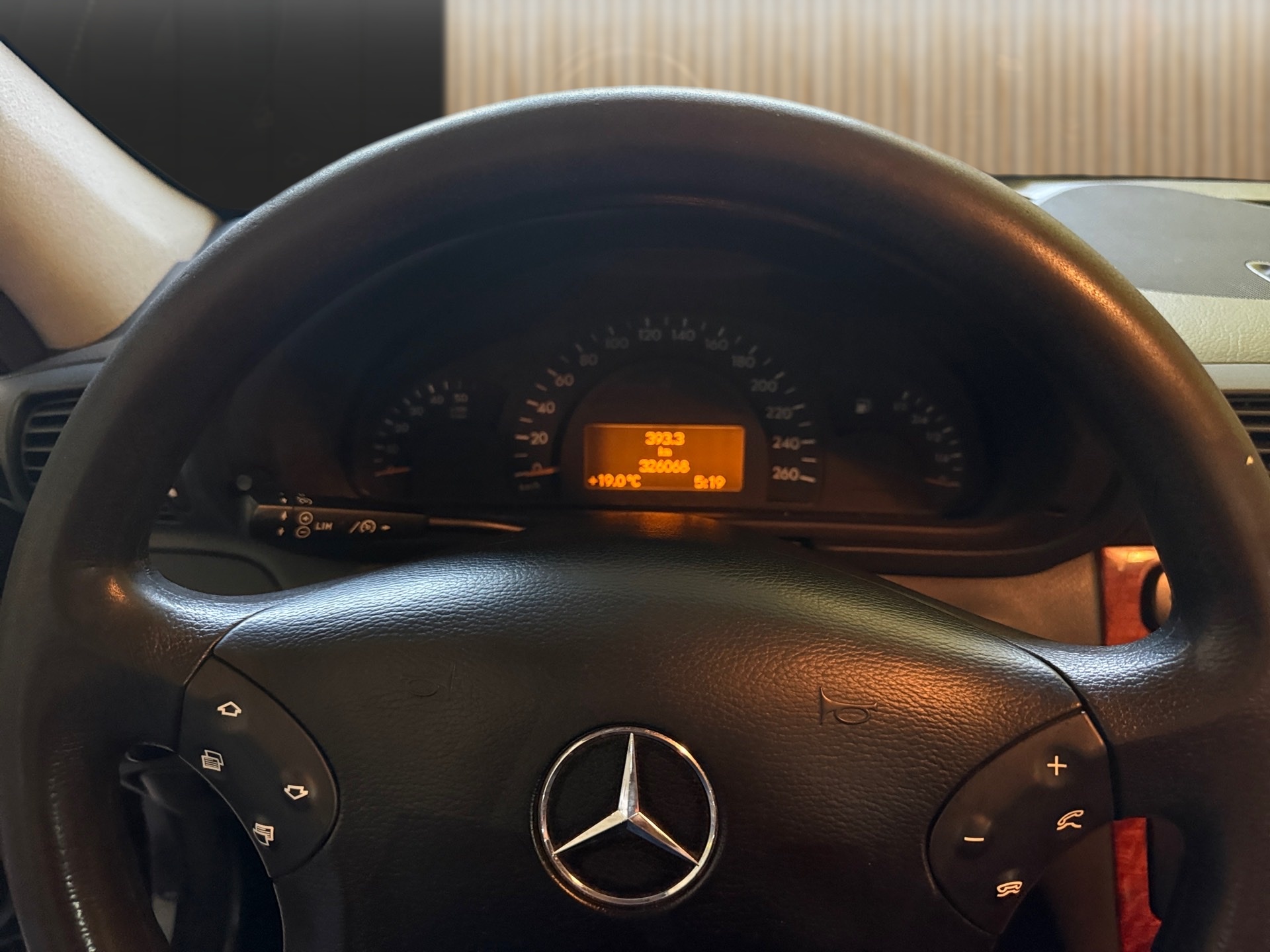 Mercedes-Benz C 200 CDI | Imagem 8