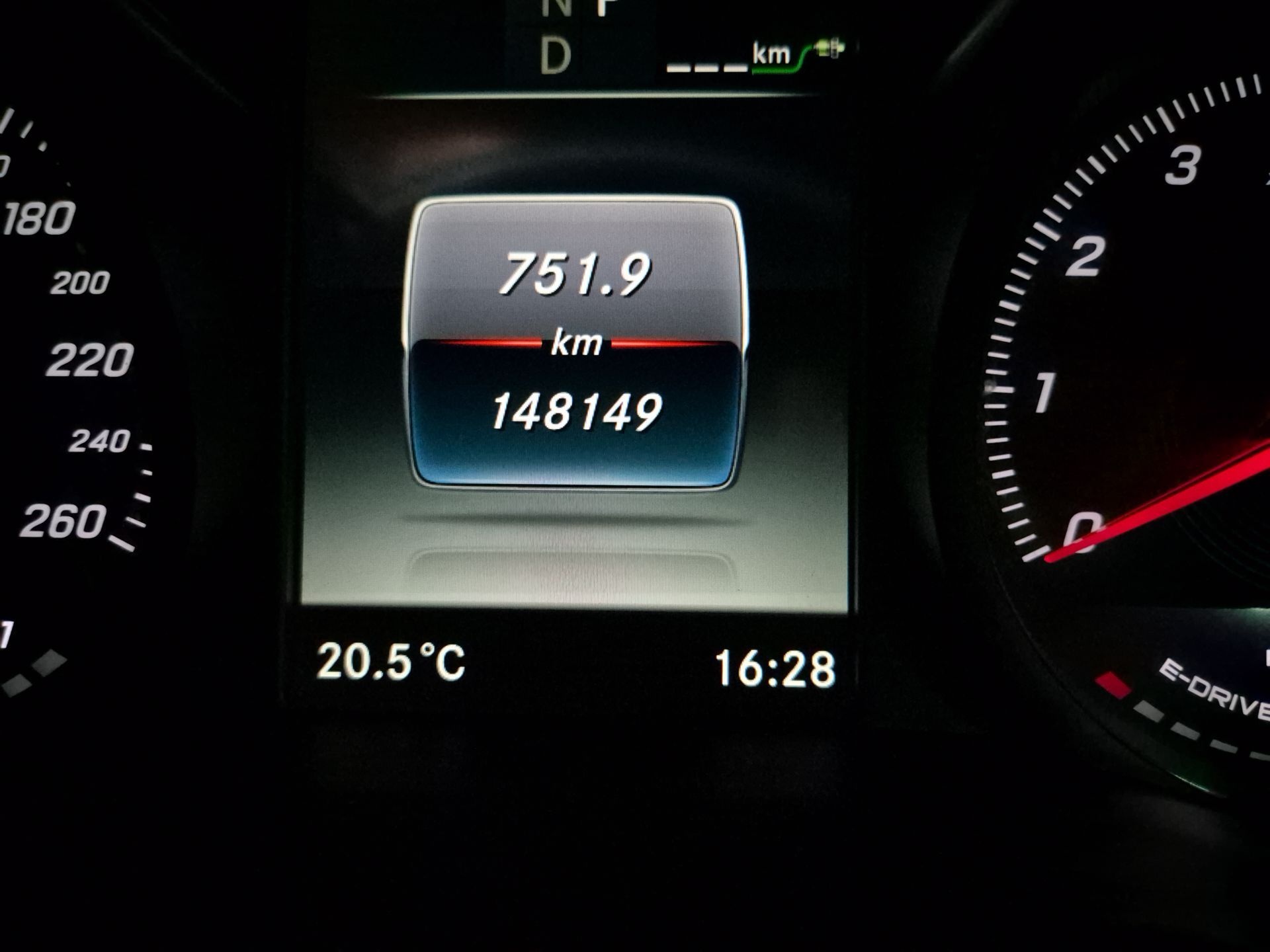 Mercedes-Benz GLC 350e 4matic 2.0 PHEV | Imagem 14