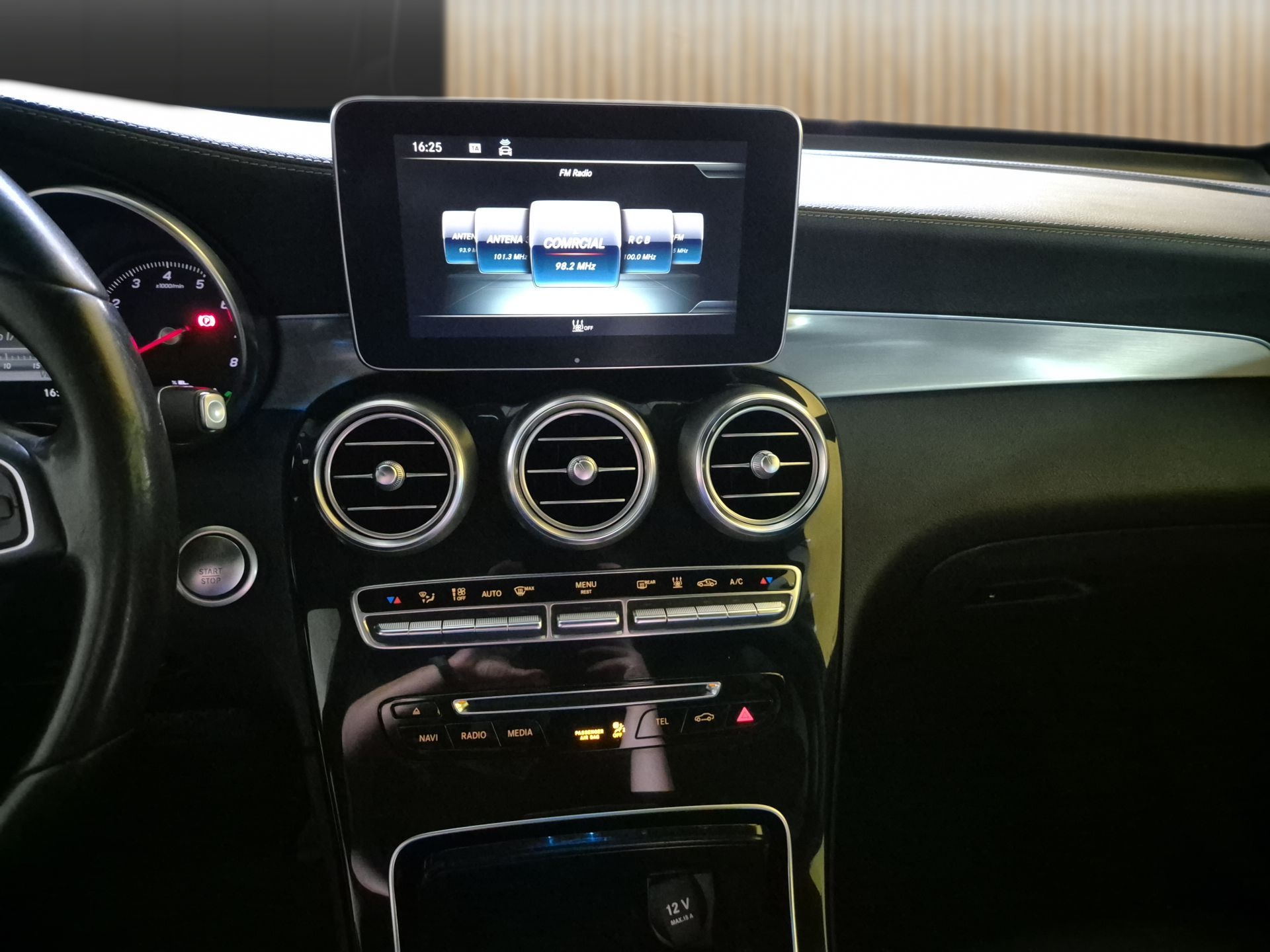 Mercedes-Benz GLC 350e 4matic 2.0 PHEV | Imagem 9