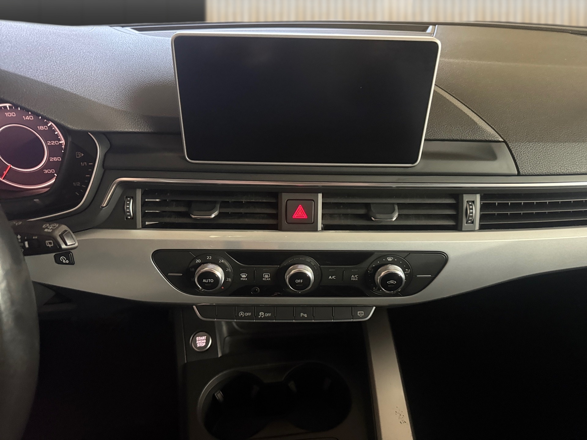 Audi A4 Avant 2.0 35 TDI Aut | Imagem 9